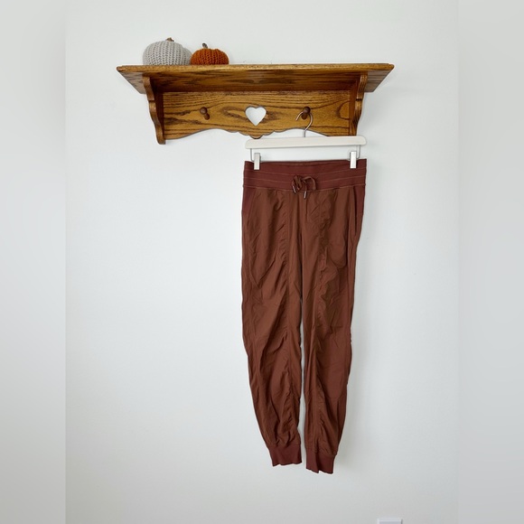 Lululemon Dance Studio Mid-Rise Jogger In Roasted Brown Size 6 - Picture 1 of 6